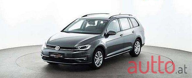 2019' Volkswagen Golf photo #1