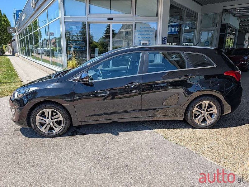 2015' Hyundai i30 photo #2