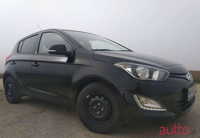 2014' Hyundai i20 photo #1