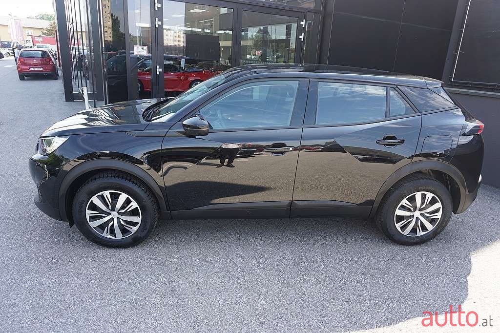 2021' Peugeot 2008 photo #3