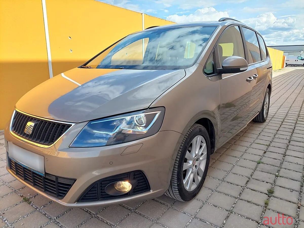 2015' SEAT Alhambra photo #2