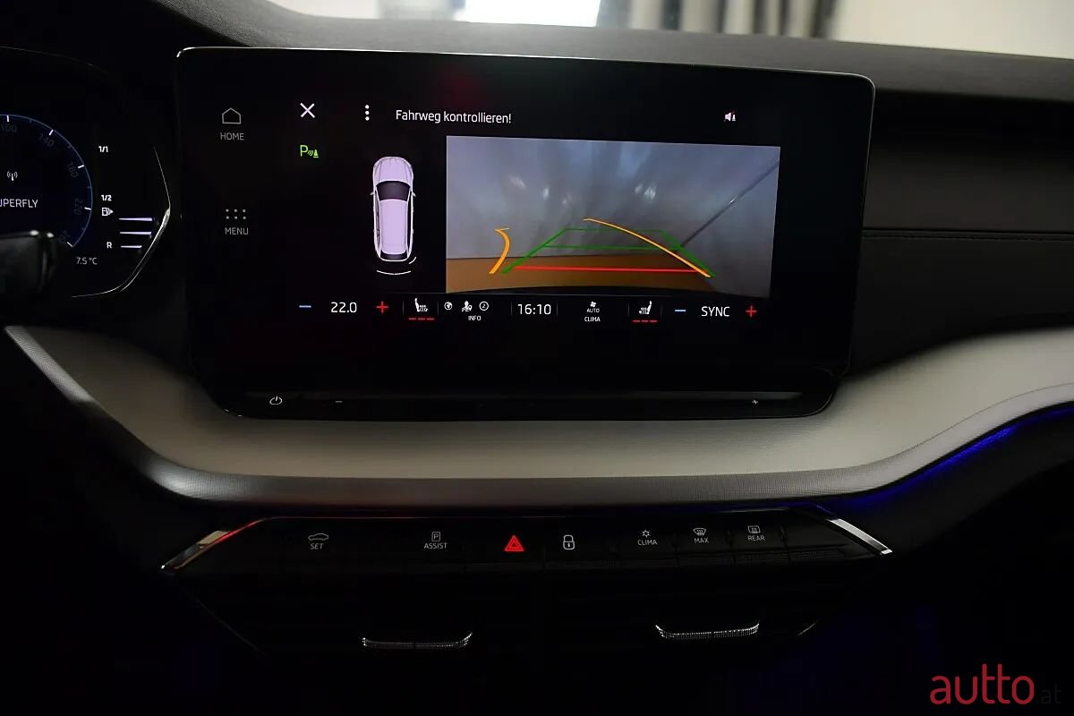 2021' Skoda Octavia photo #6