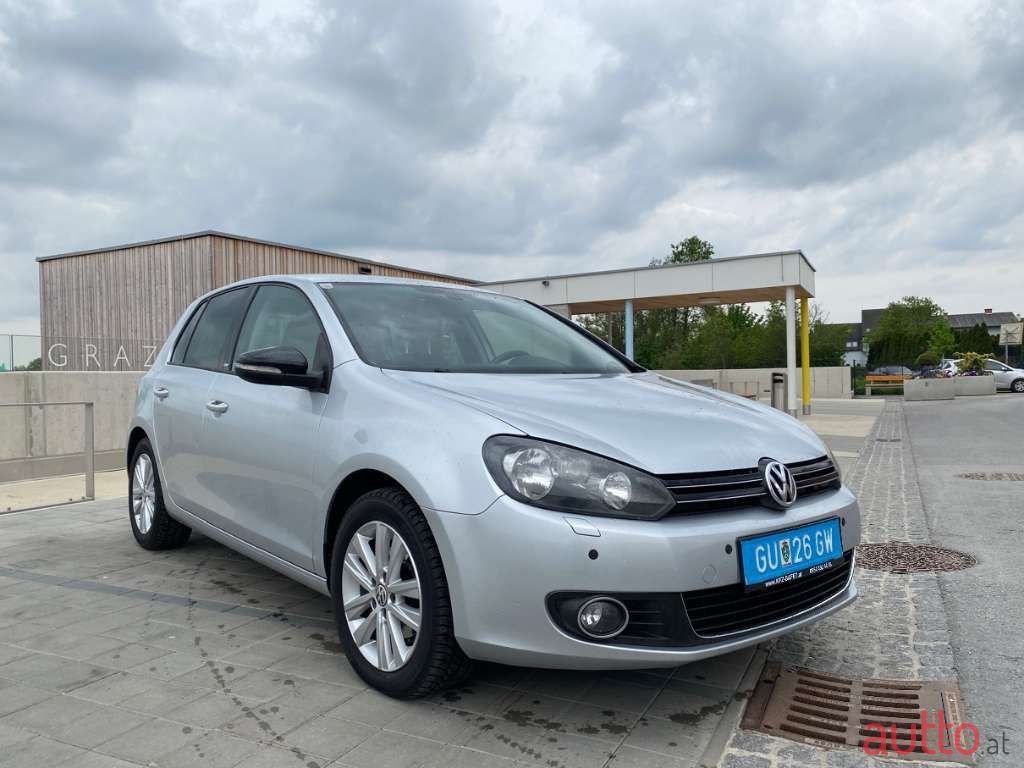 2012' Volkswagen Golf photo #4