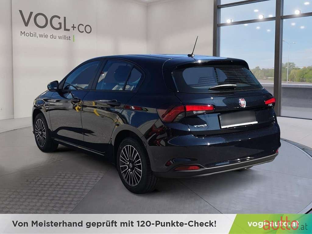 2023' Fiat Tipo photo #3