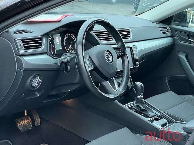 2017' Skoda Superb photo #5