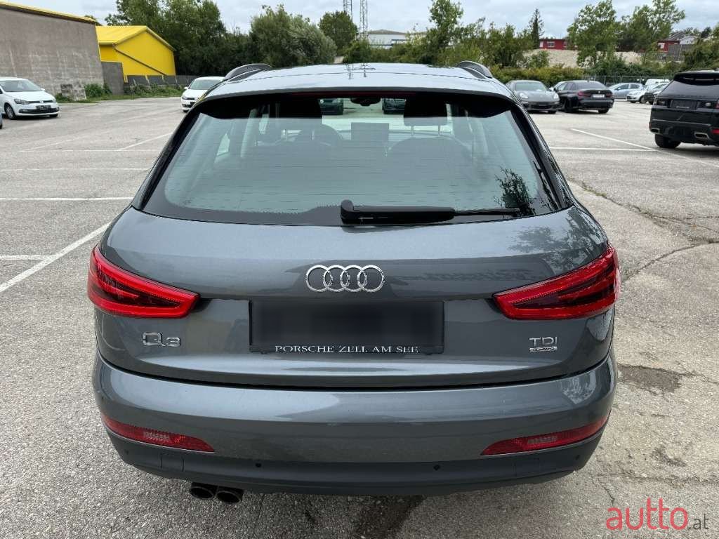 2012' Audi Q3 photo #6
