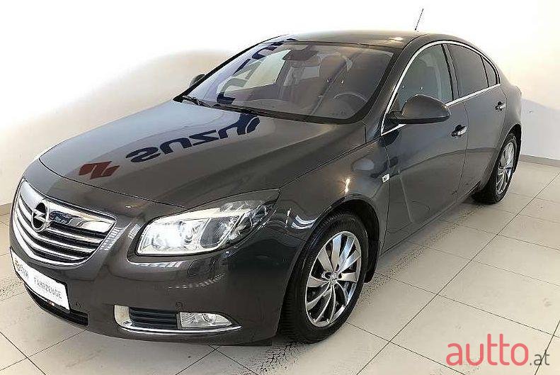 2013' Opel Insignia photo #1