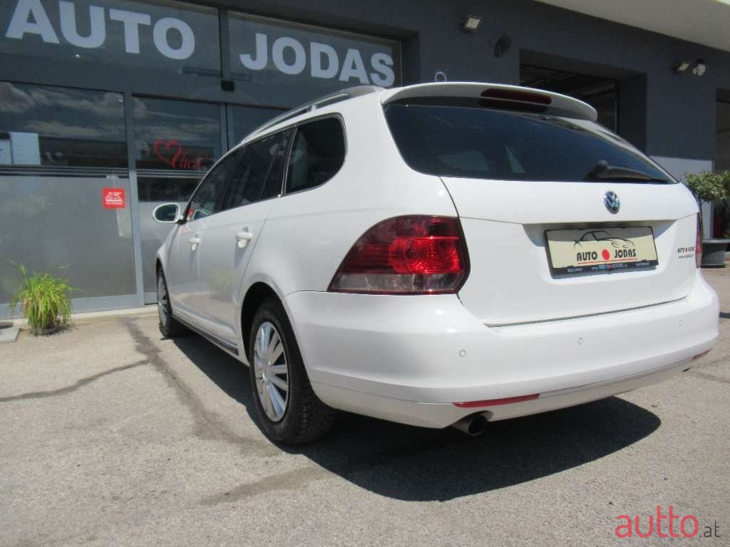 2012' Volkswagen Golf photo #4