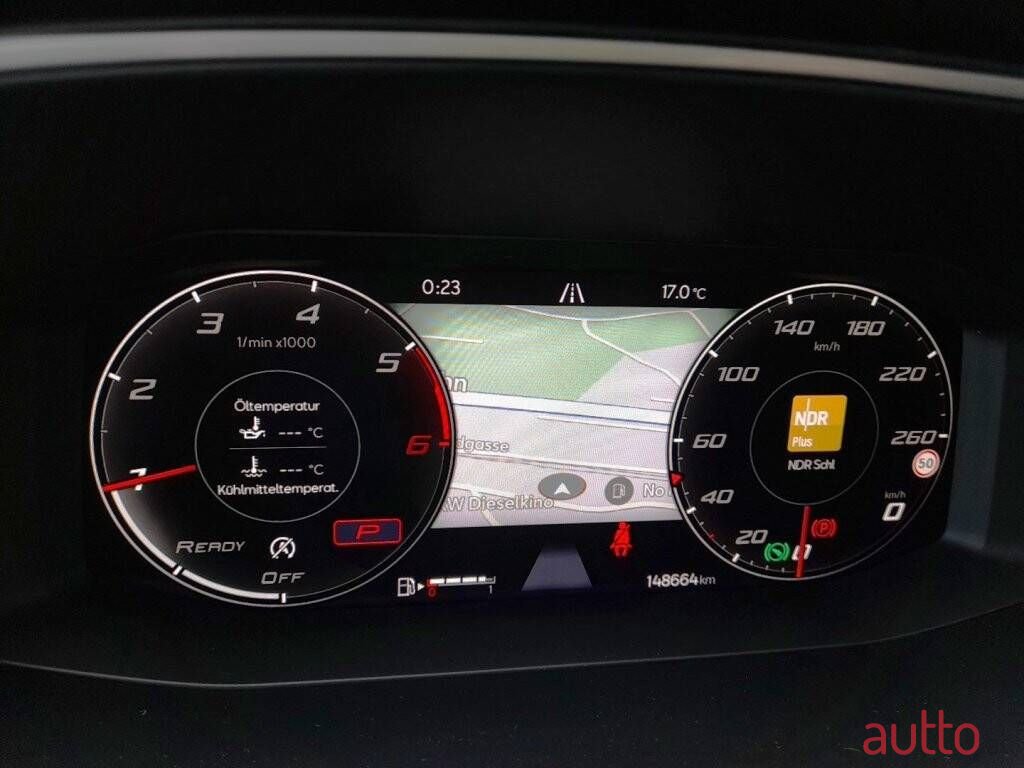 2021' SEAT Leon photo #6