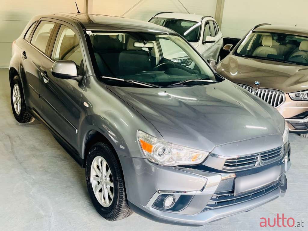 2016' Mitsubishi ASX photo #3