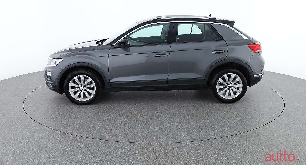2018' Volkswagen T-Roc photo #2