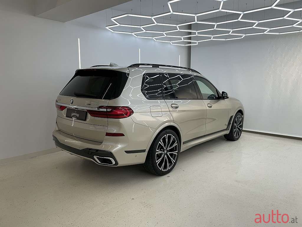 2019' BMW X7 photo #3
