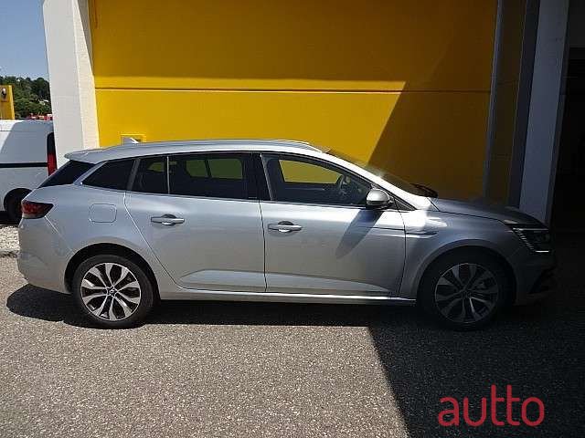2021' Renault Megane photo #2
