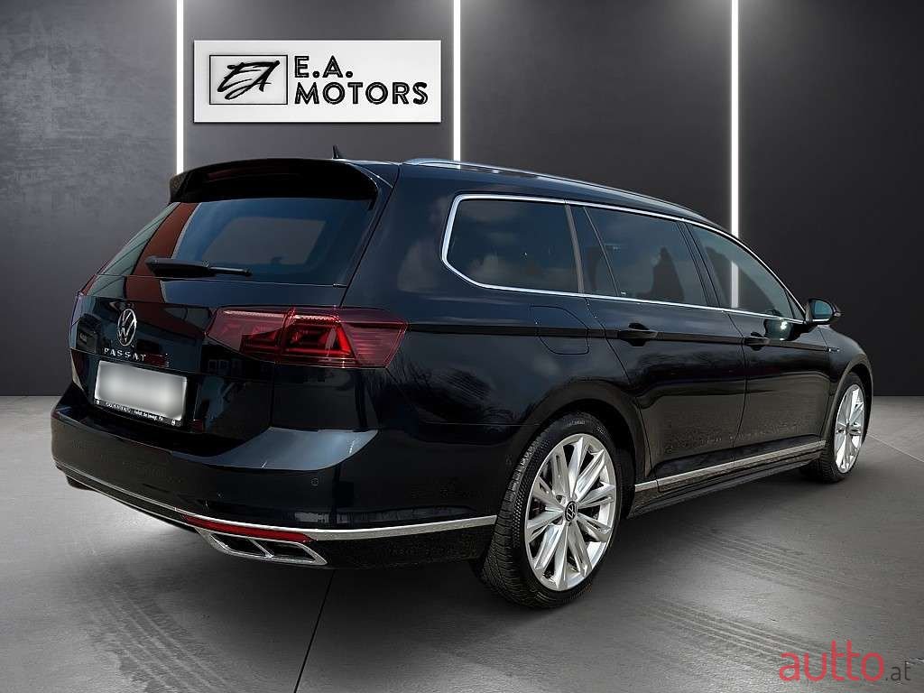 2024' Volkswagen Passat photo #5