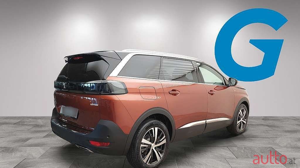 2023' Peugeot 5008 photo #3