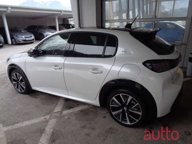 2022' Peugeot 208 photo #6