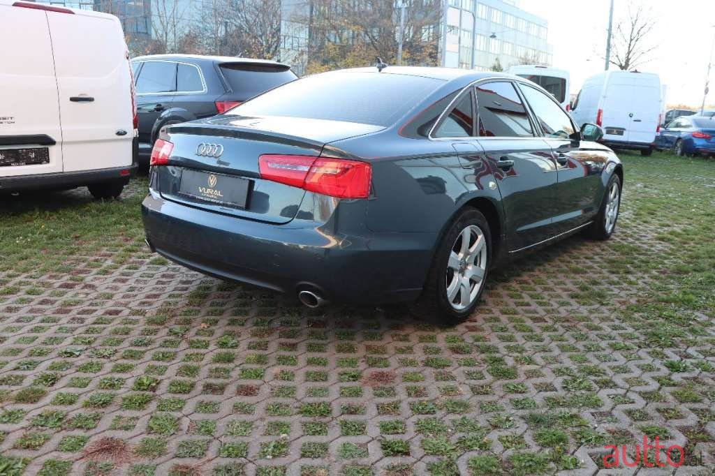 2011' Audi A6 photo #4