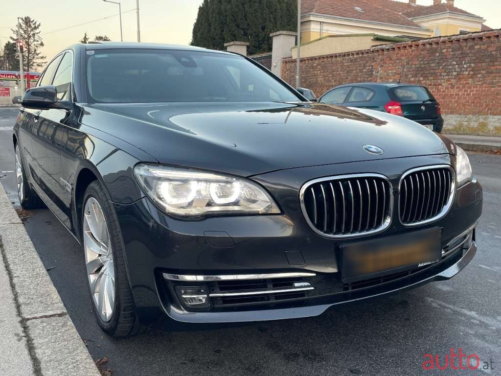 2015' BMW 7Er-Reihe photo #4