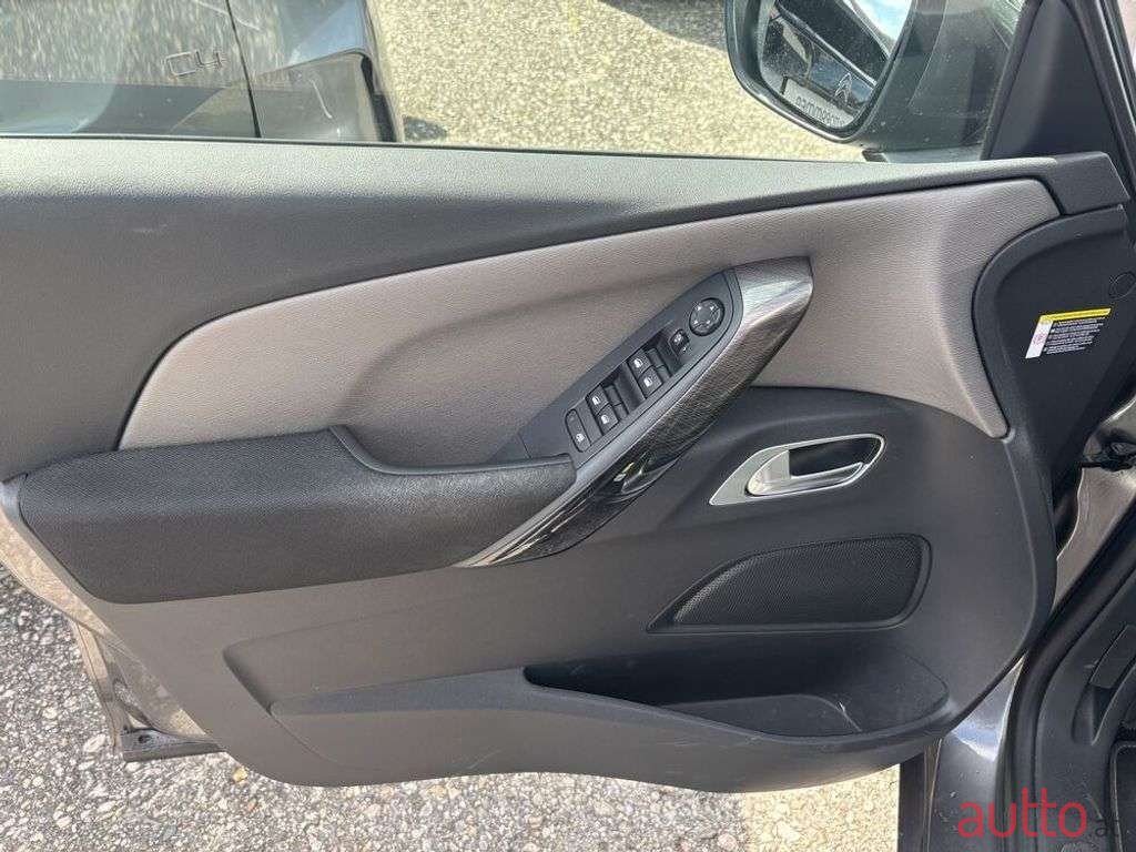 2017' Citroen C4 Picasso photo #5