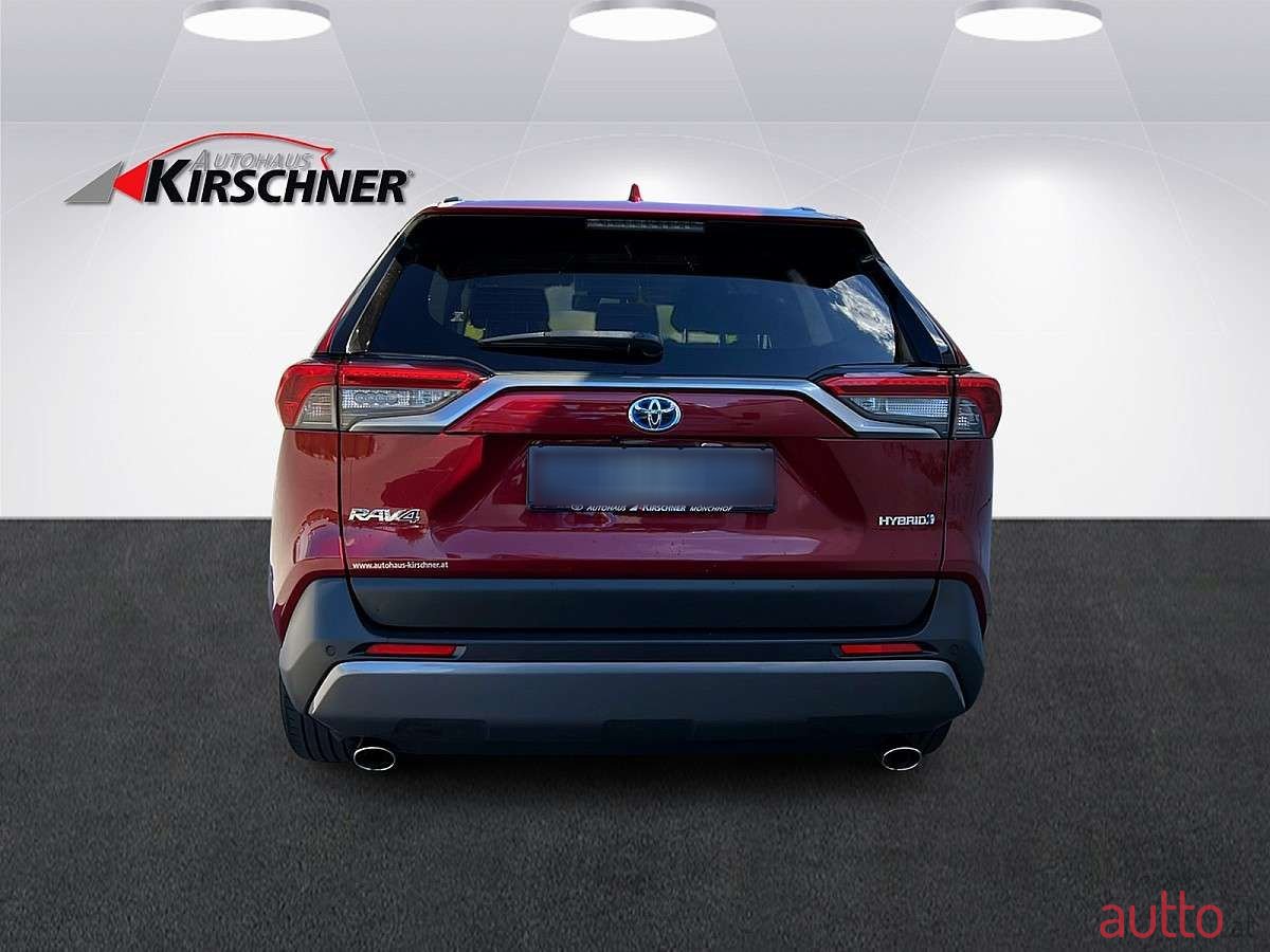 2020' Toyota RAV4 photo #5
