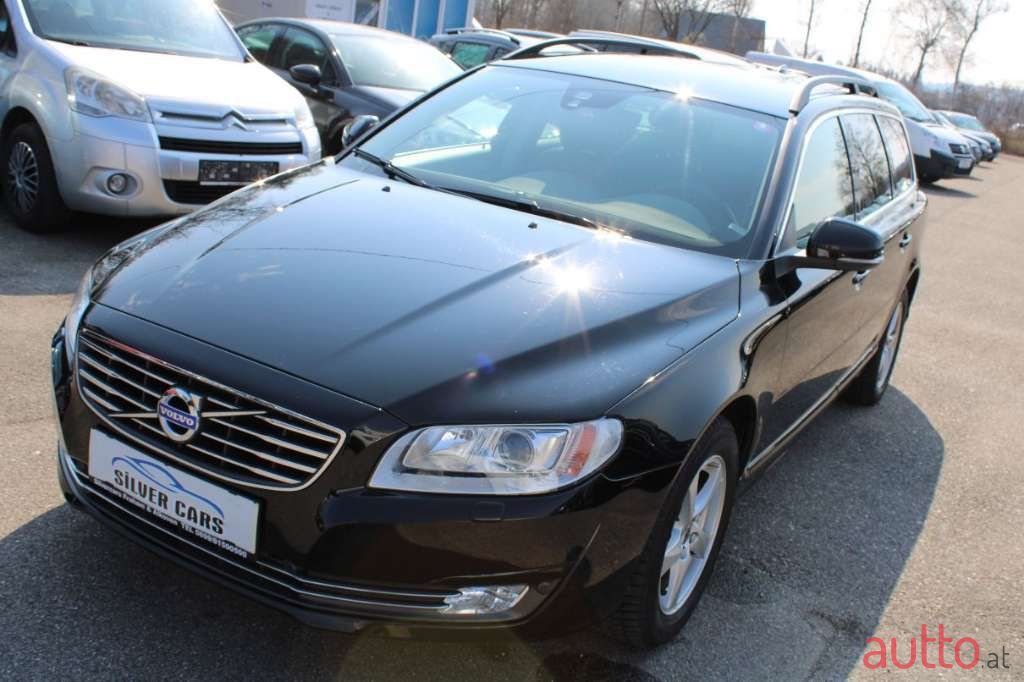 2015' Volvo V70 photo #2