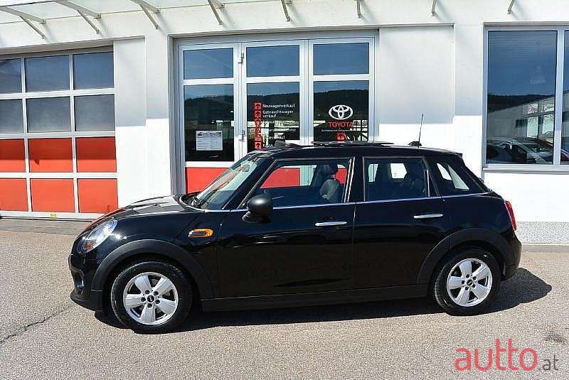 2017' MINI Mini photo #2