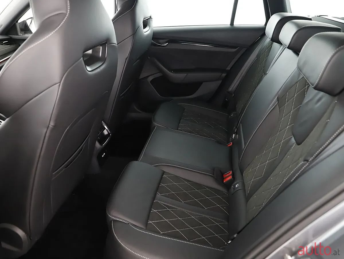 2023' Skoda Octavia photo #6