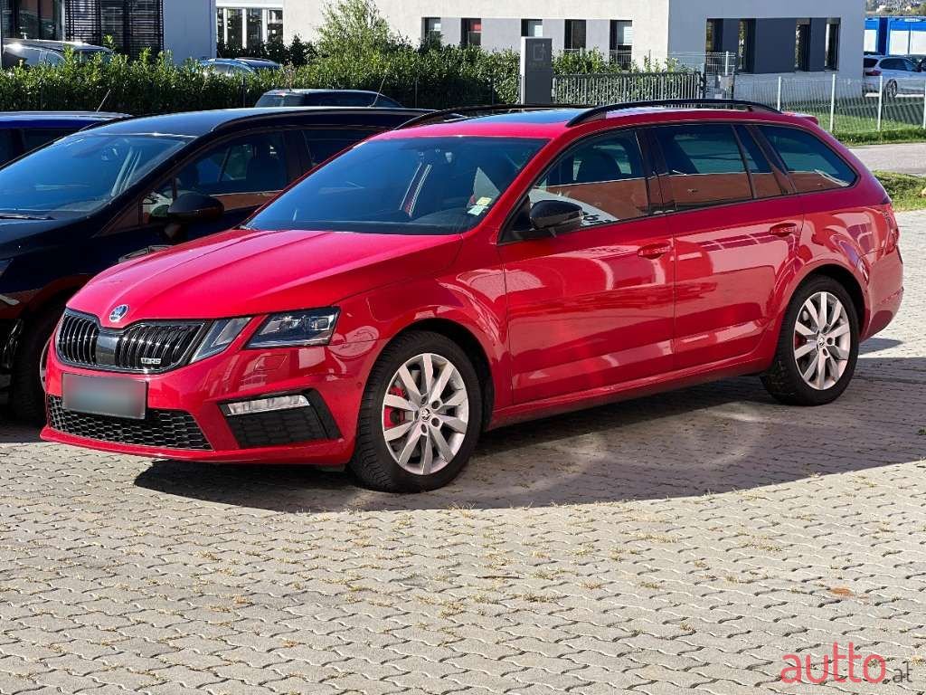 2019' Skoda Octavia photo #1