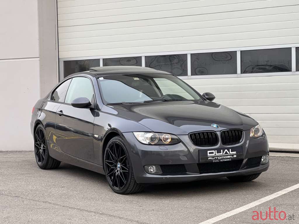 2009' BMW 3Er-Reihe photo #2