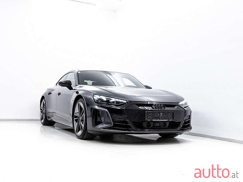 2021' Audi e-tron GT photo #5