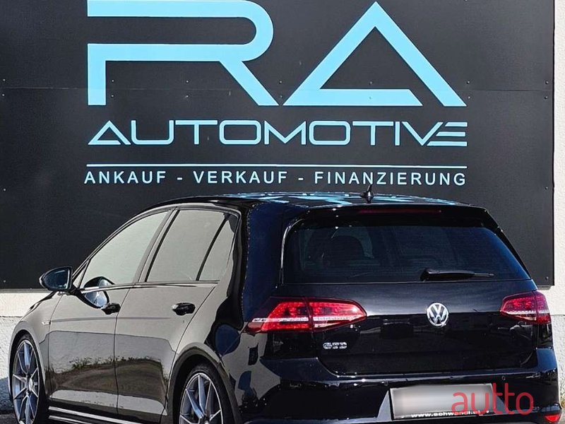 2013' Volkswagen Golf photo #5