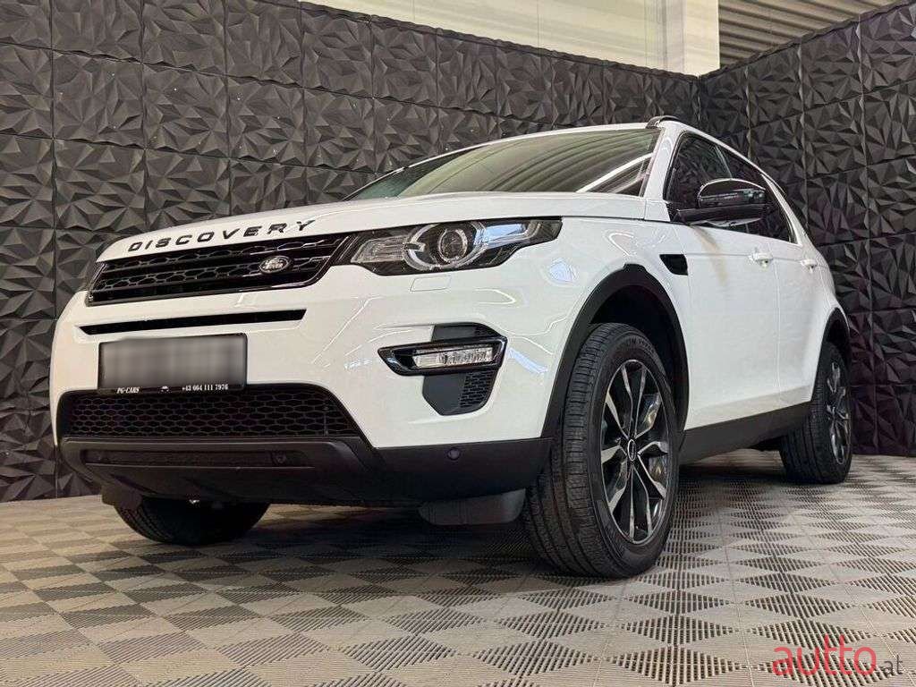 2017' Land Rover Discovery Sport photo #1