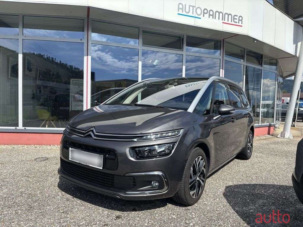 2017' Citroen C4 Picasso photo #1