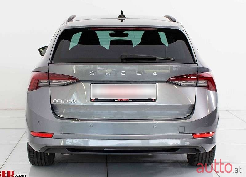 2023' Skoda Octavia photo #2