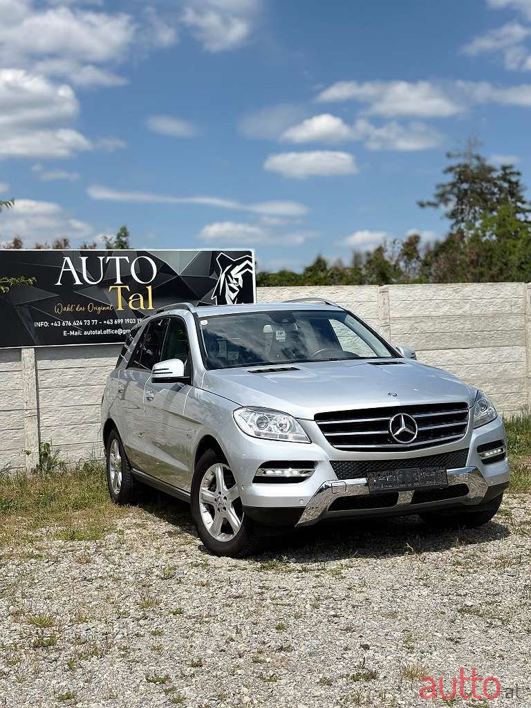 2012' Mercedes-Benz M-Klasse photo #1