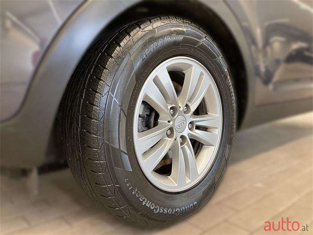 2012' Kia Sportage photo #3