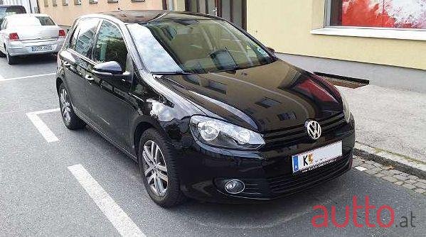 2009' Volkswagen Golf photo #1