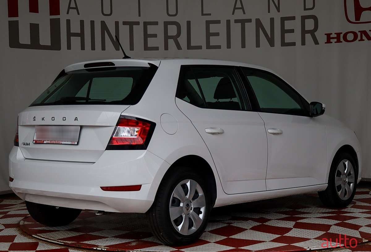 2020' Skoda Fabia photo #2