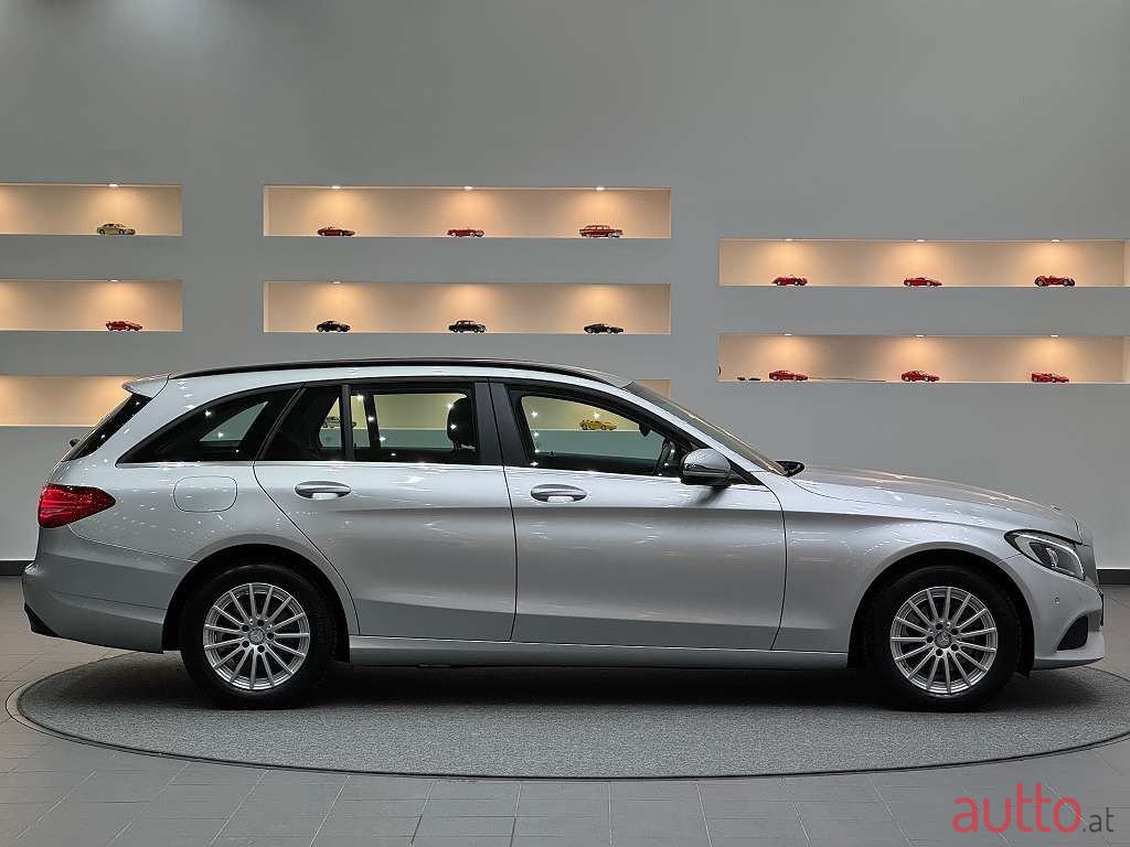 2019' Mercedes-Benz C-Klasse photo #5