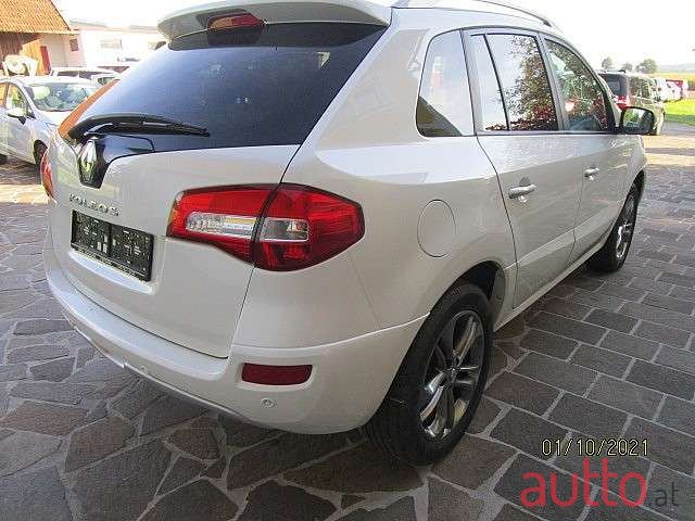 2012' Renault Koleos photo #3