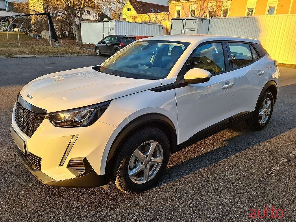 2022' Peugeot 2008 photo #6