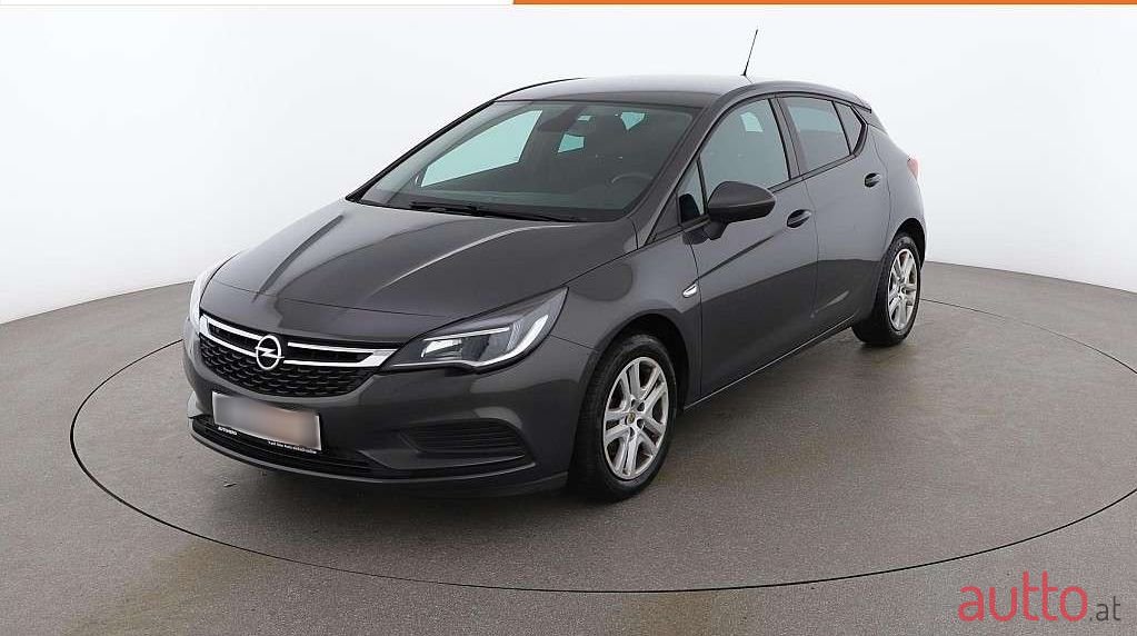 2015' Opel Astra photo #1