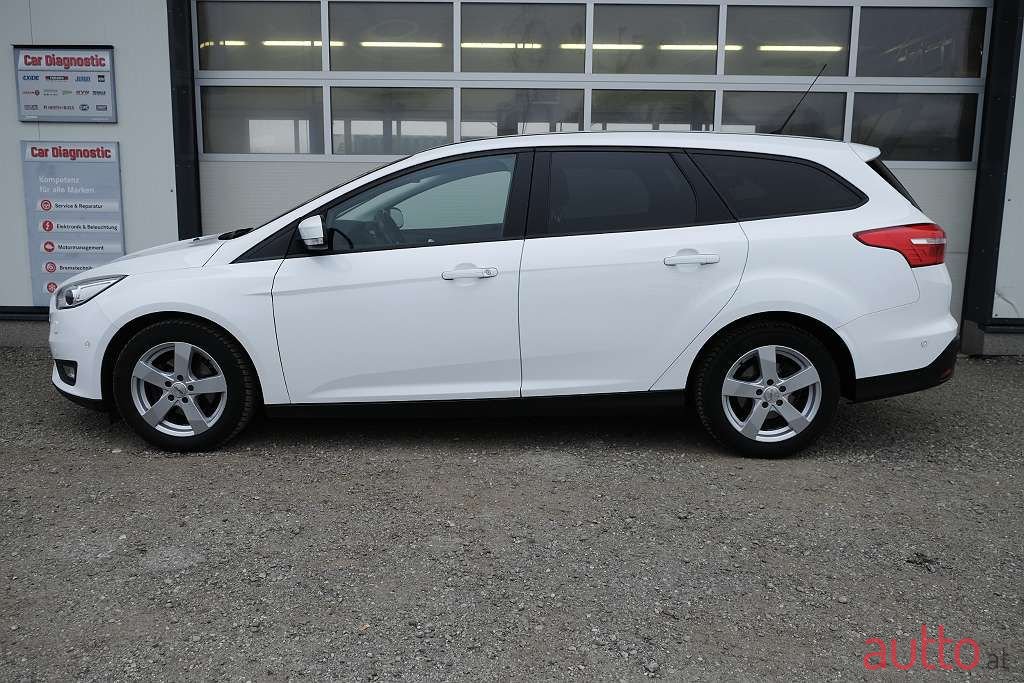 2016' Ford Focus photo #2