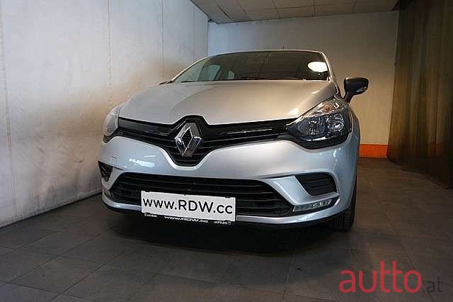 2017' Renault Clio photo #1
