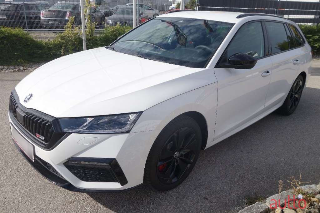 2022' Skoda Octavia photo #3