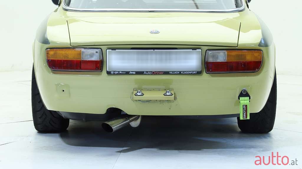 1972' Alfa Romeo GT photo #5