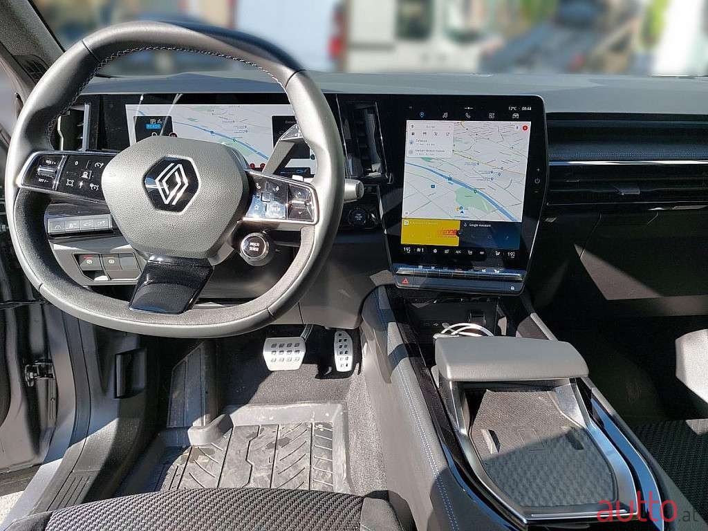2022' Renault Austral photo #4