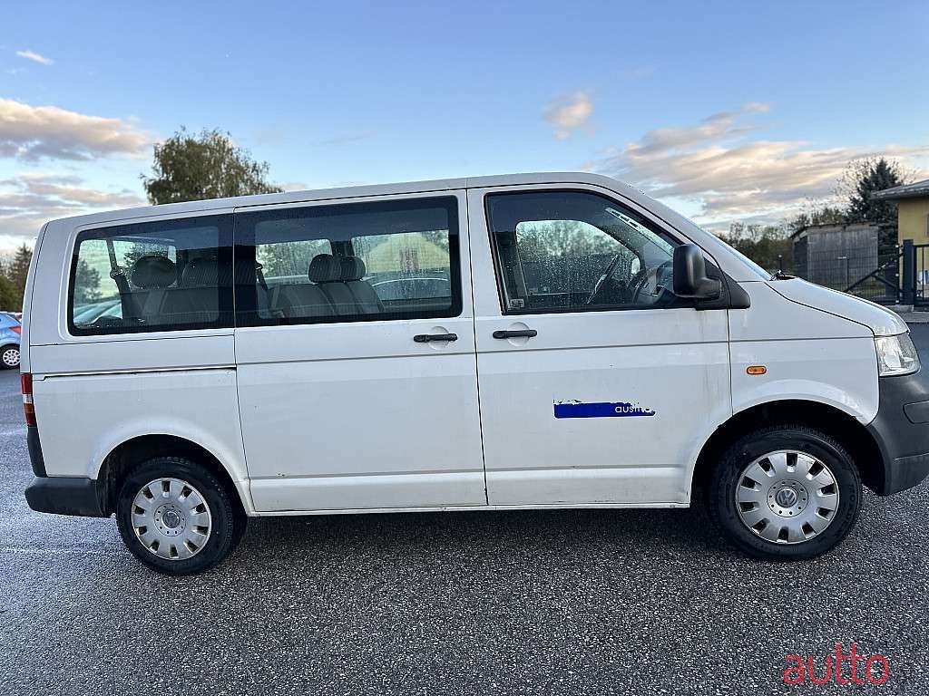 2005' Volkswagen T5 photo #4