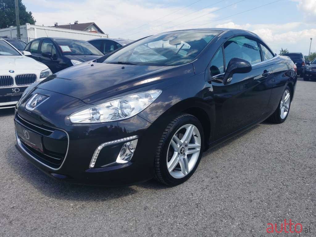 2011' Peugeot 308 photo #3