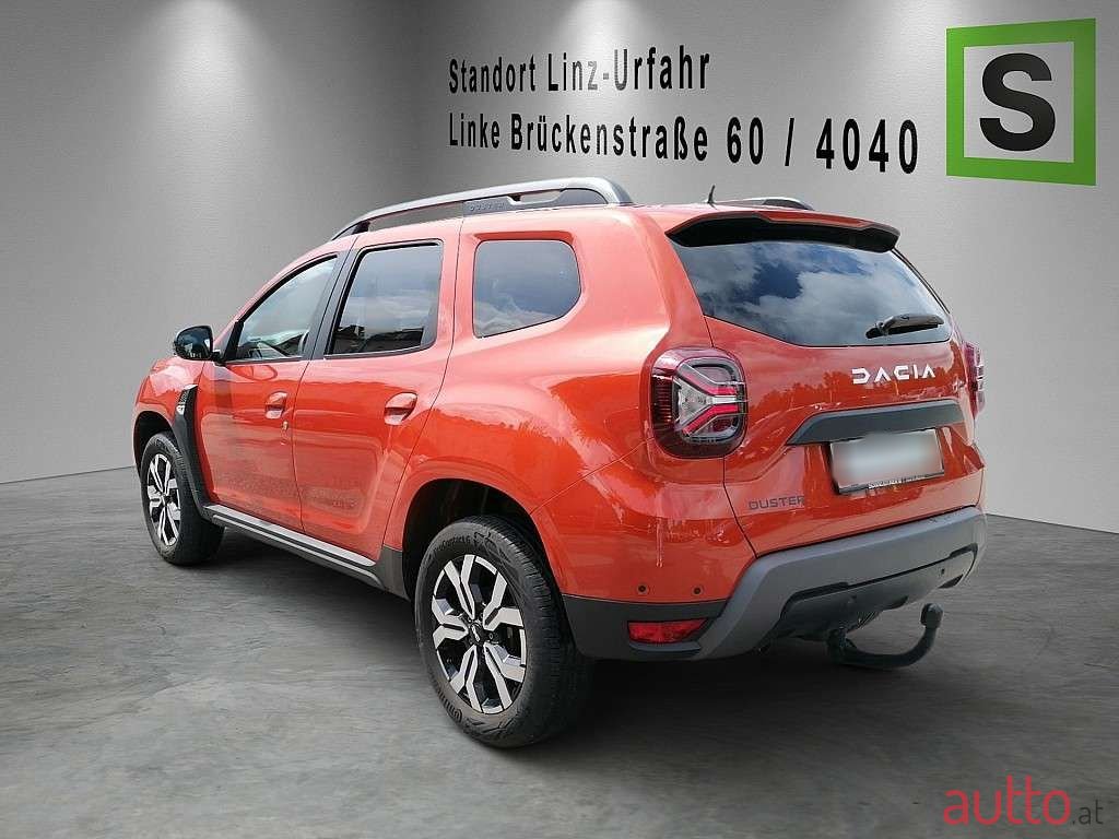 2023' Dacia Duster photo #2